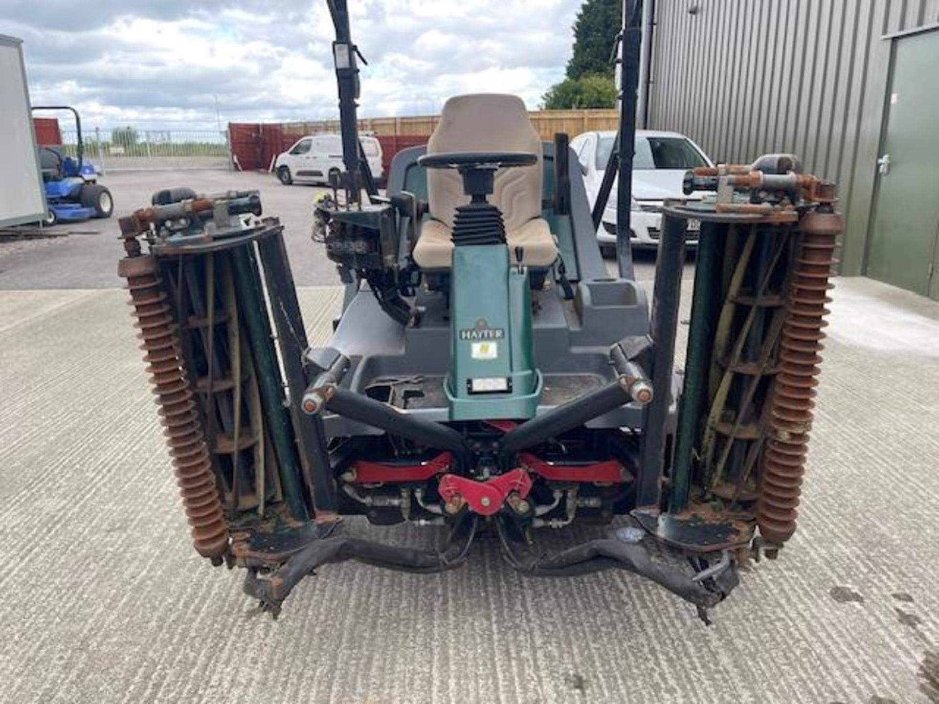 2006, HAYTER MT313 TRIPLE MOWER ROLL BAR - Image 4 of 16