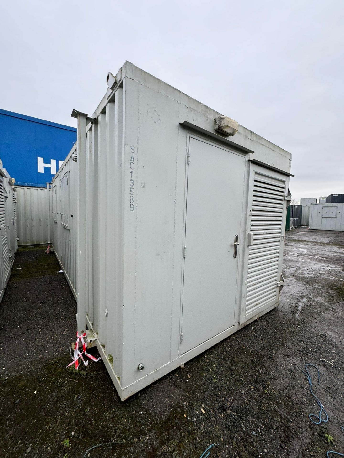 24ft Static Welfare Unit With Toilet, Canteen, Generator, Site Cabin Office Welfare Container - Image 2 of 14
