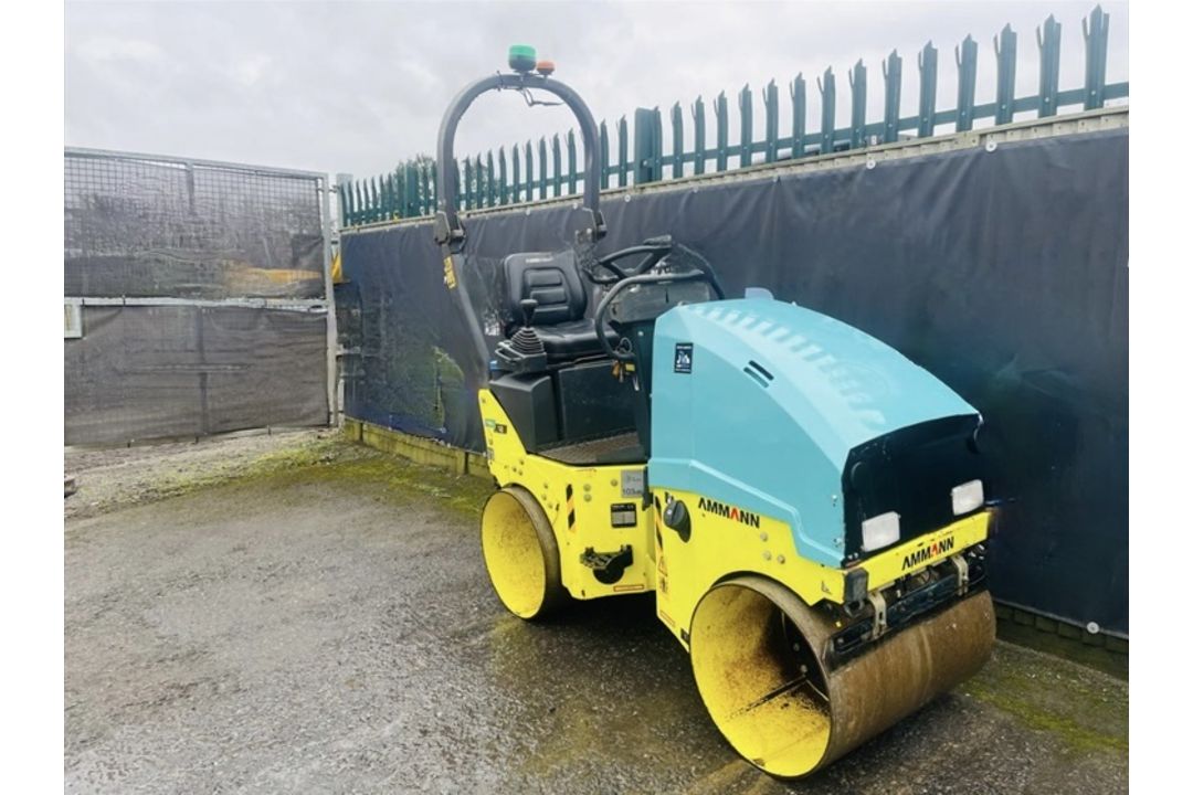 2016 Ammann ARX12 Roller, Only 549 Hours - Image 3 of 12