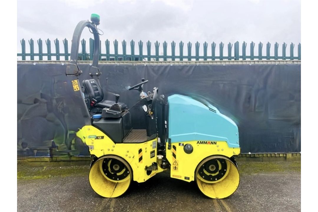 2016 Ammann ARX12 Roller, Only 549 Hours - Image 2 of 12