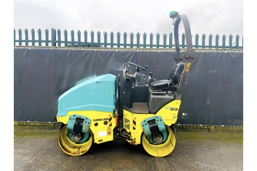 2016 Ammann ARX12 Roller, Only 549 Hours - Image 1 of 12