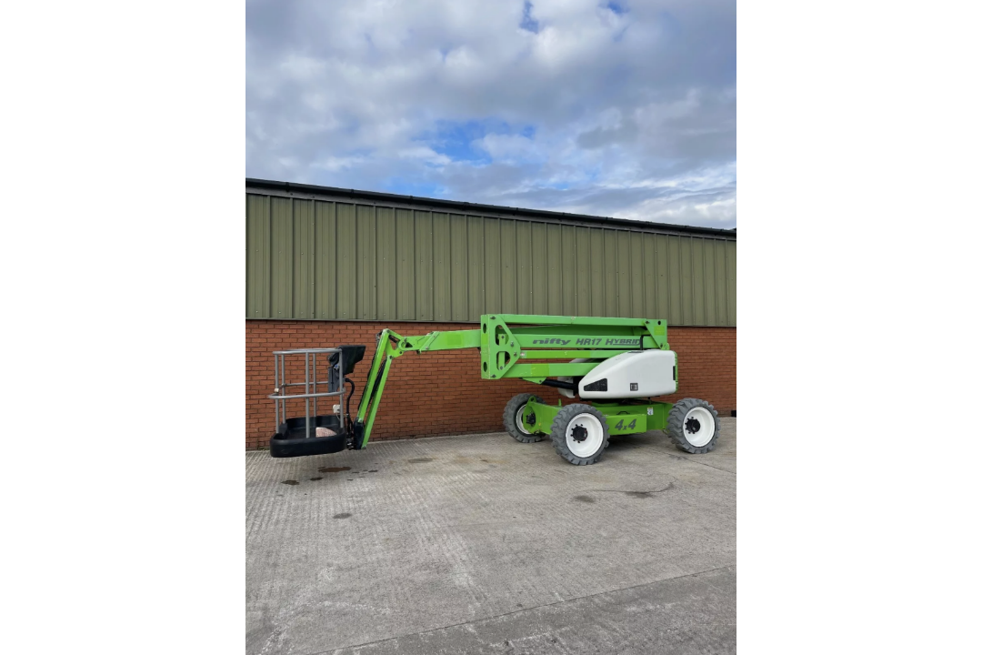 2012, Niftylift HR17 Hybrid 4x4 Access Platform Cherry Picker Nifty (hr28 - hr21) - Image 4 of 12