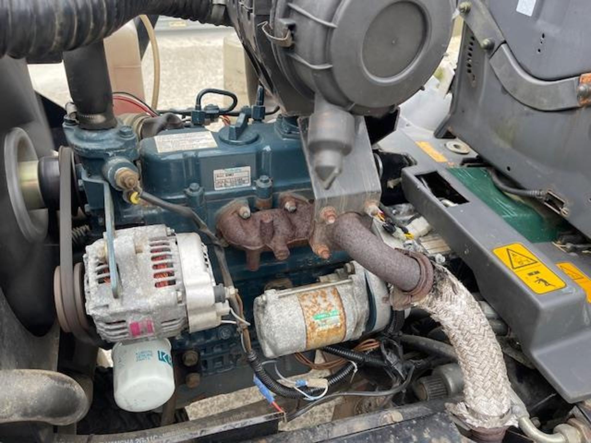2006, HAYTER MT313 TRIPLE MOWER ROLL BAR - Image 15 of 16