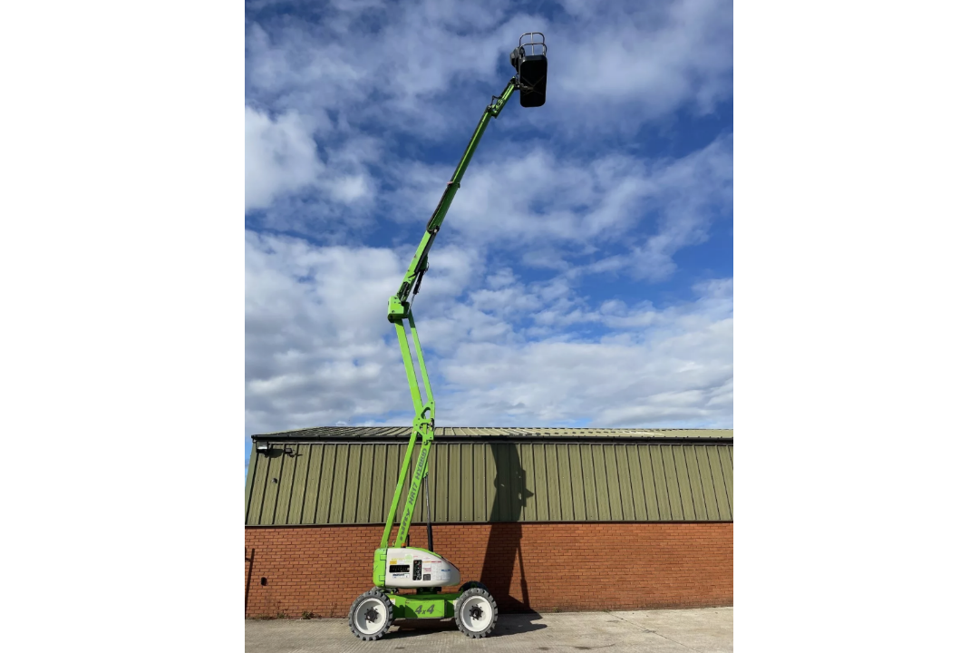 2012, Niftylift HR17 Hybrid 4x4 Access Platform Cherry Picker Nifty (hr28 - hr21) - Image 2 of 12