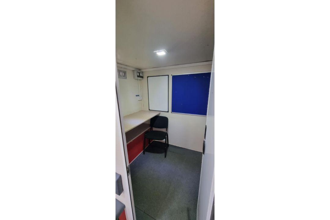 2017 Groundhog GPO500 Mobile Site Office Unit, Generator 2513 Hours - Image 7 of 14