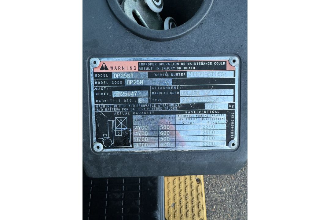 2020 Caterpillar 2.5 Tonne Diesel Forklift Container Spec Triple Mast - Image 3 of 6