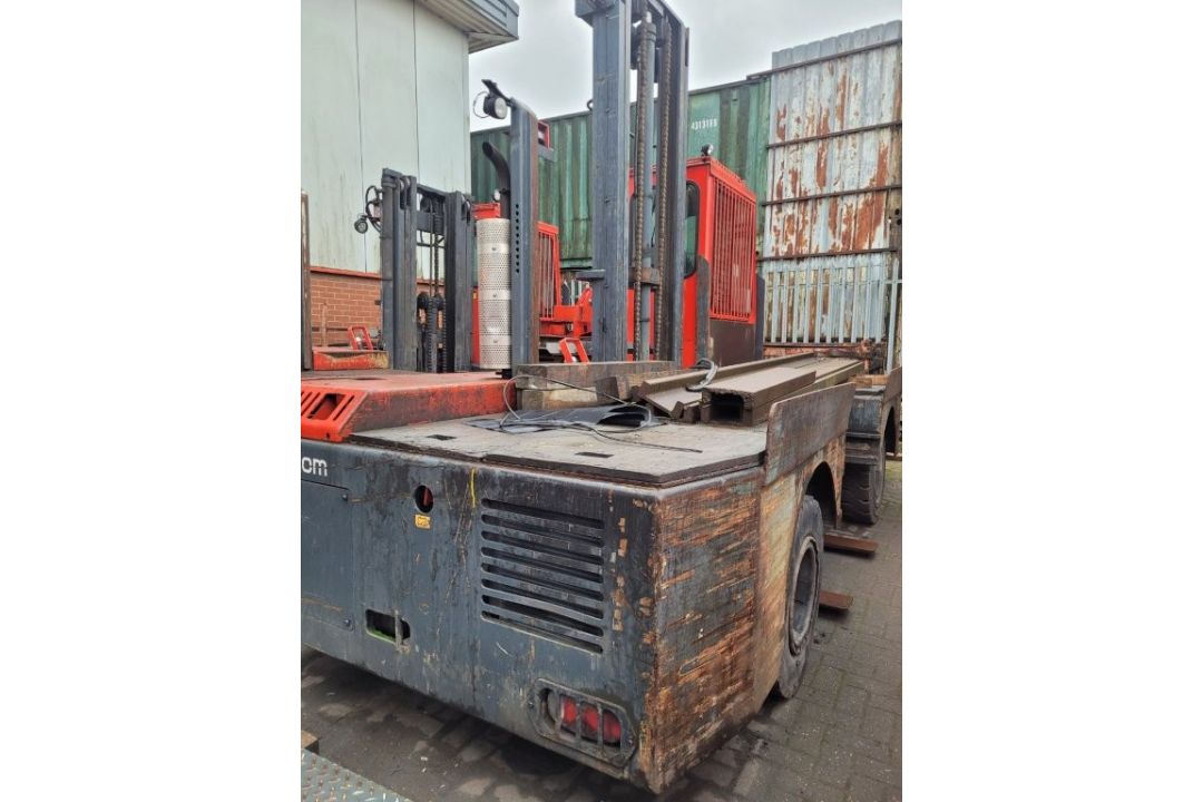 RESERVE REDUCED Bulmor Sideloader Forklift 5 Tonne Diesel, Year 2015. Two Tier Mast 5.2m Max Height - Image 19 of 19