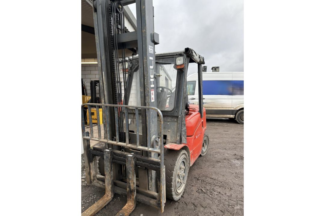 2016 Heli FD30G 3 Tonne Diesel Forklift, 4 Metre Lift, AMAZING LOW 1369 HOURS - Image 4 of 8