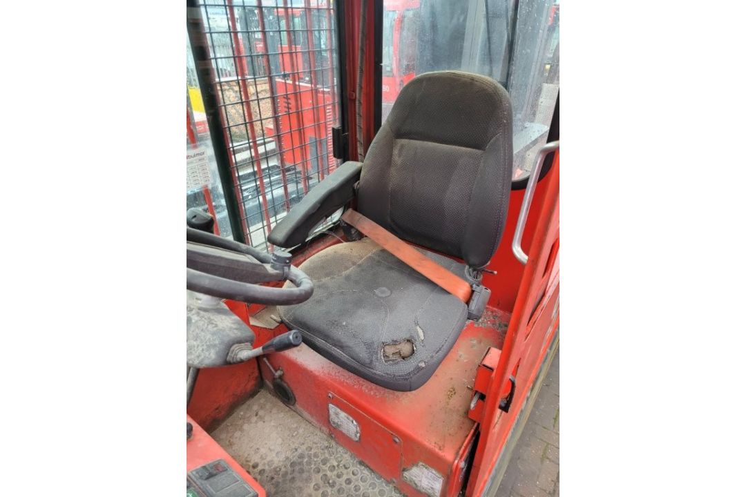 RESERVE REDUCED Bulmor Sideloader Forklift 5 Tonne Diesel, Year 2015. Two Tier Mast 5.2m Max Height - Image 7 of 19