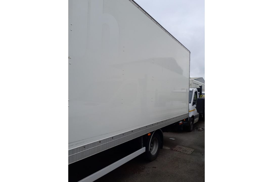 2020 (FN70 XNE) Iveco Daily 72C18 Box Tail-lift (255,132 km's) (159,457 miles) - Image 6 of 7