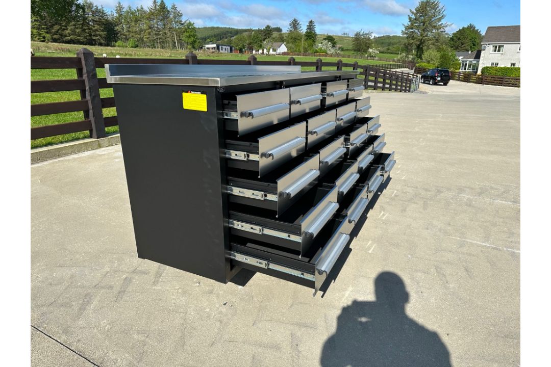 Steelman 7 Foot Storage Workbench, 20 Drawers With Wheels, Brand New & Unused - Image 4 of 6