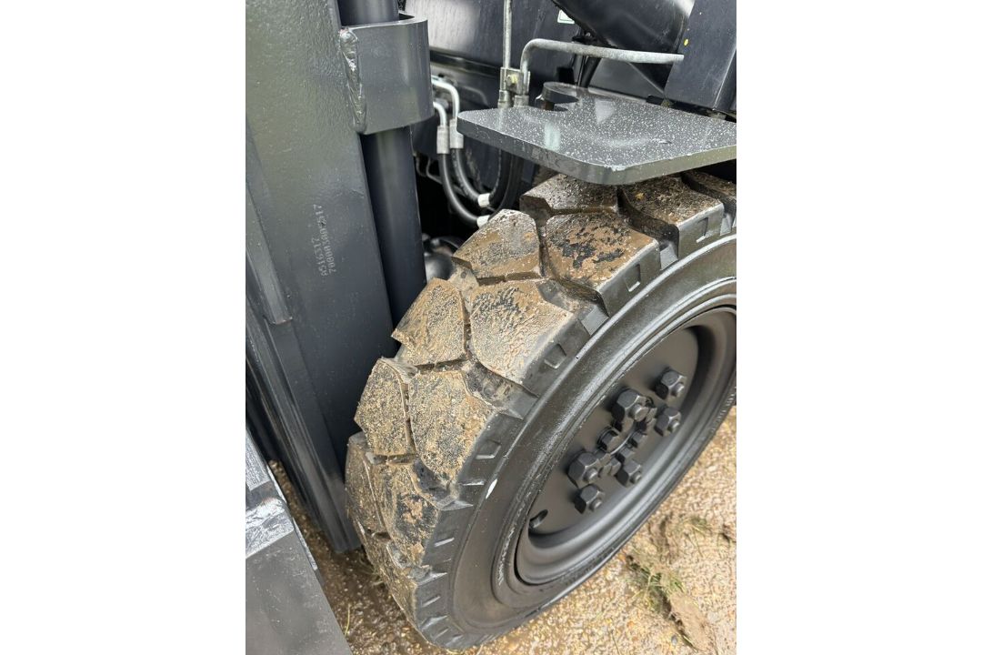 2015 Doosan G25E-5 2.5 Tonne Gas Forklift, Fork Positioner & Side Shift, 6240 Hours, New Tyres - Image 5 of 7