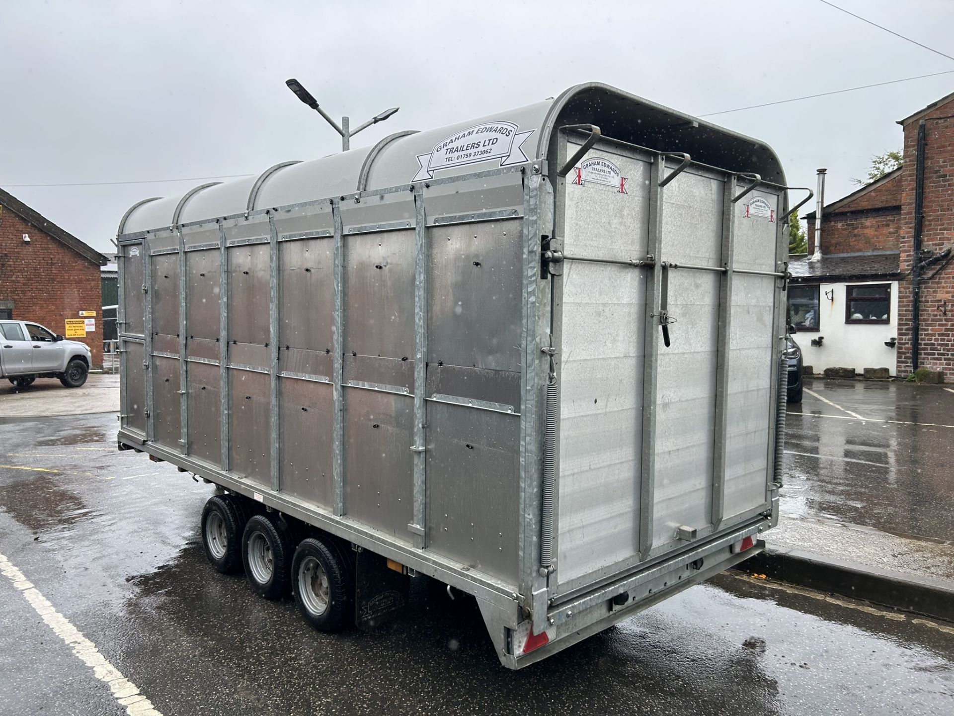 2007 Graham Edwards Livestock Trailer DM14T