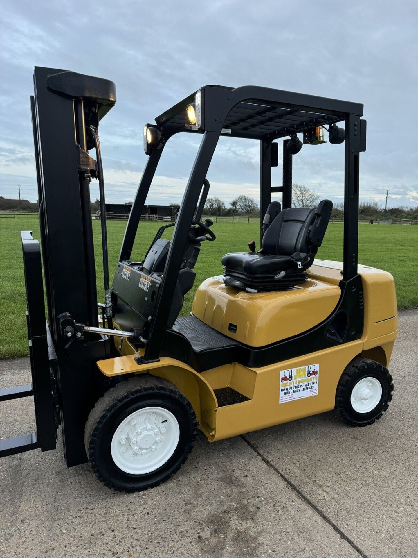 2018 Yale 2.5 Tonne Diesel Forklift Truck, Container Spec, Low 2400 Hours - Image 2 of 6