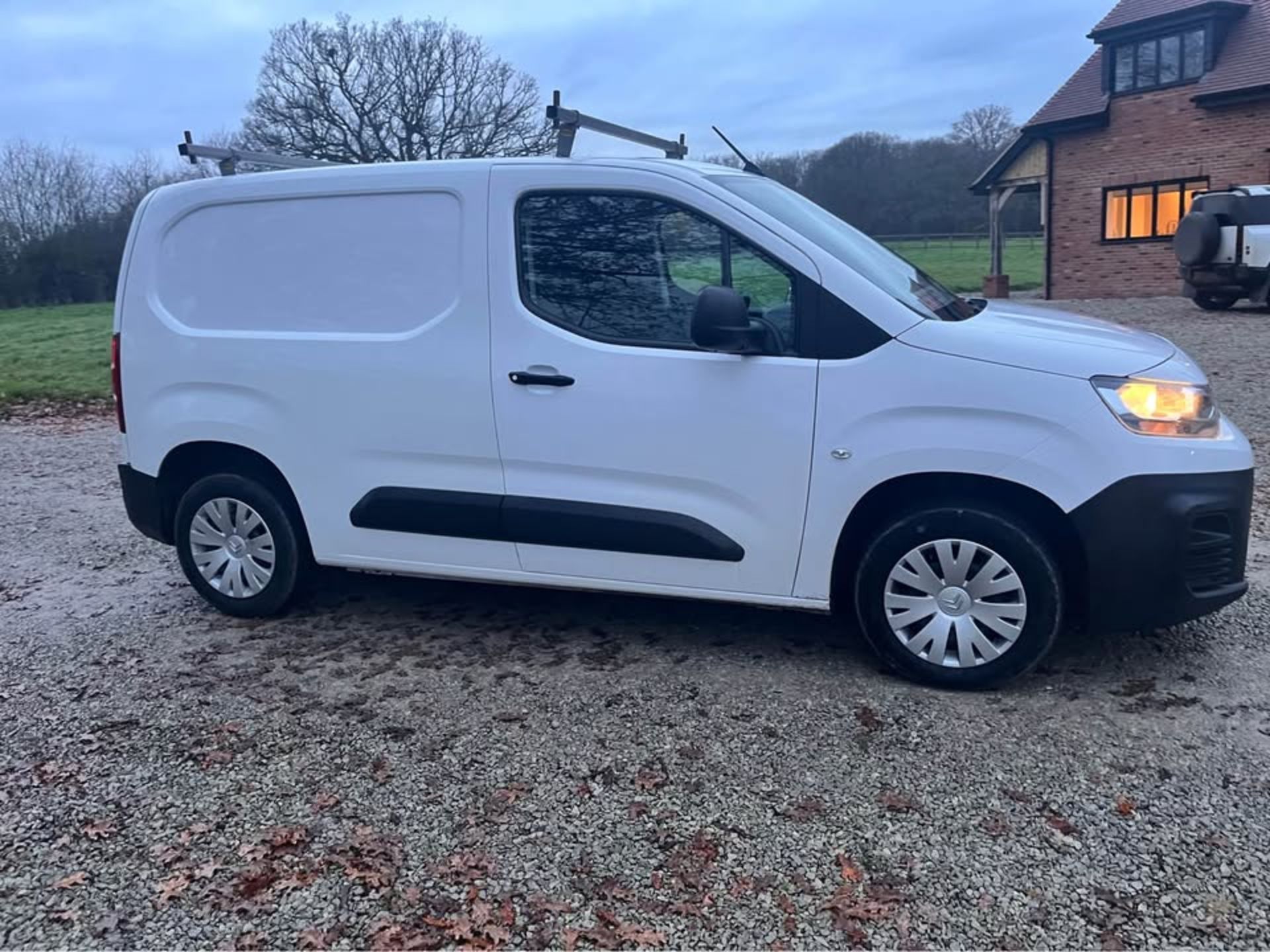 2021 Citroen Berlingo Enterprise Van, 3 Seater, MOT to 1/3/25, Approximately 83,000 Miles - Image 4 of 9