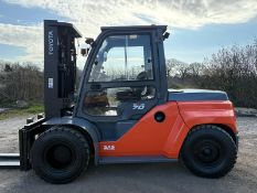 2018 Toyota 7 Tonne Diesel Forklift, 10380 Hours, 4.3m Triple Mast, Side Shift
