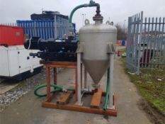 Skid With Vacuum Pump & Stainless Tank