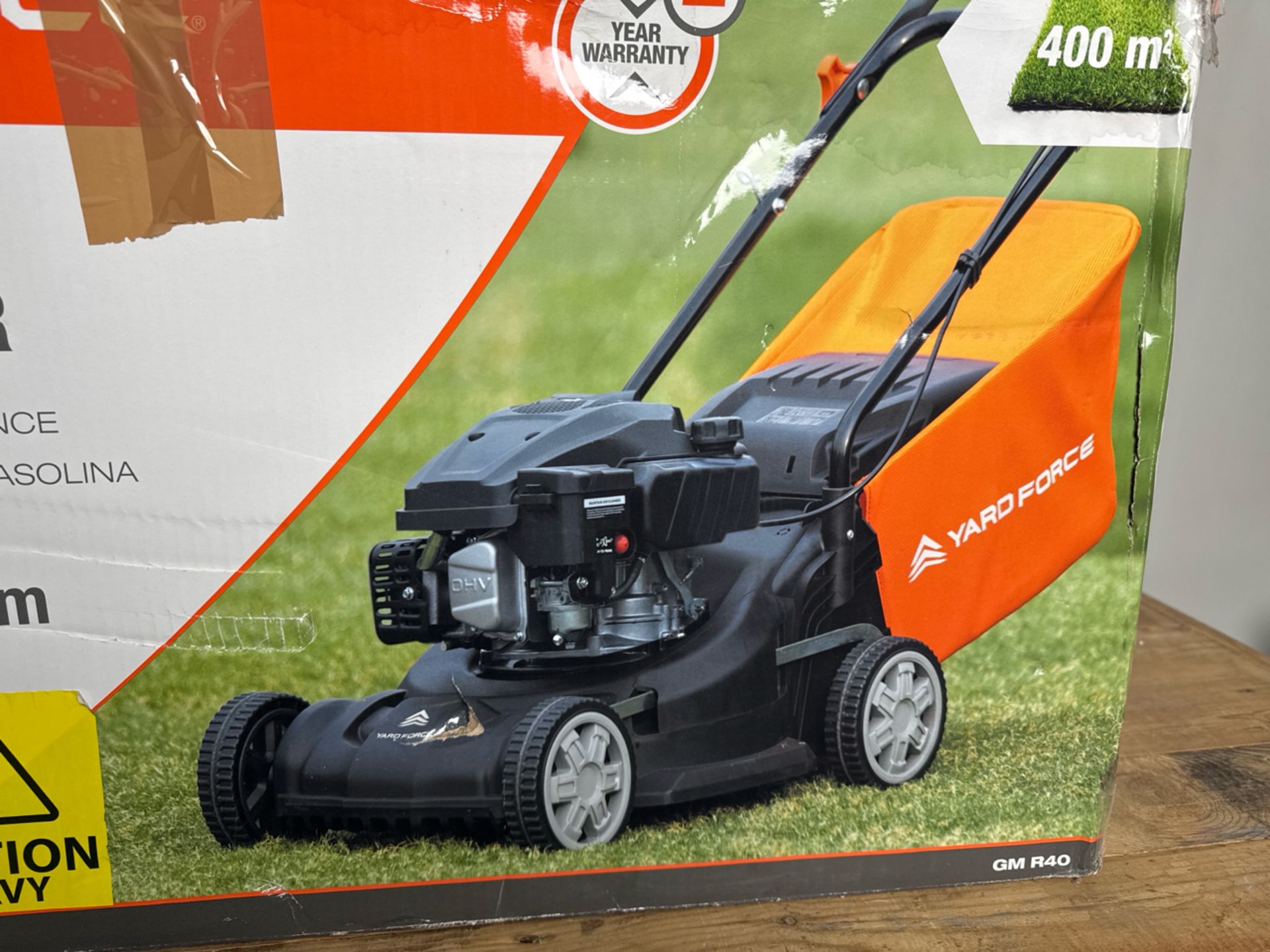 Yardforce GM R40 Petrol Lawnmower- No Reserve - Image 4 of 11