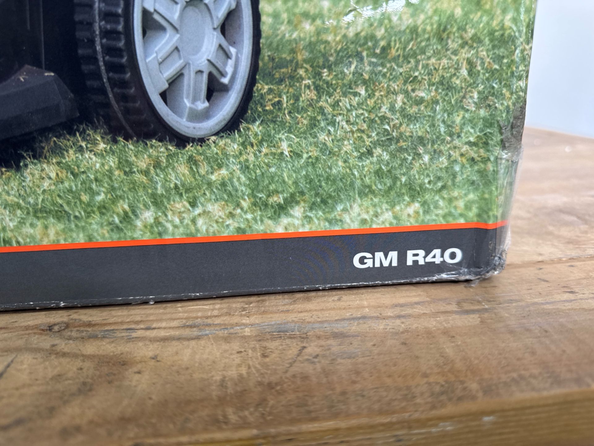 Yardforce GM R40 Petrol Lawnmower- No Reserve - Image 3 of 11