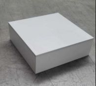 White Plinth x22