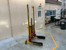 MANUVIT FEV300S Electric Clamping Lift * No Reserve*