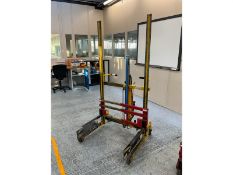 MANUVIT FEV300S Clamping Lift * NO Reserve*