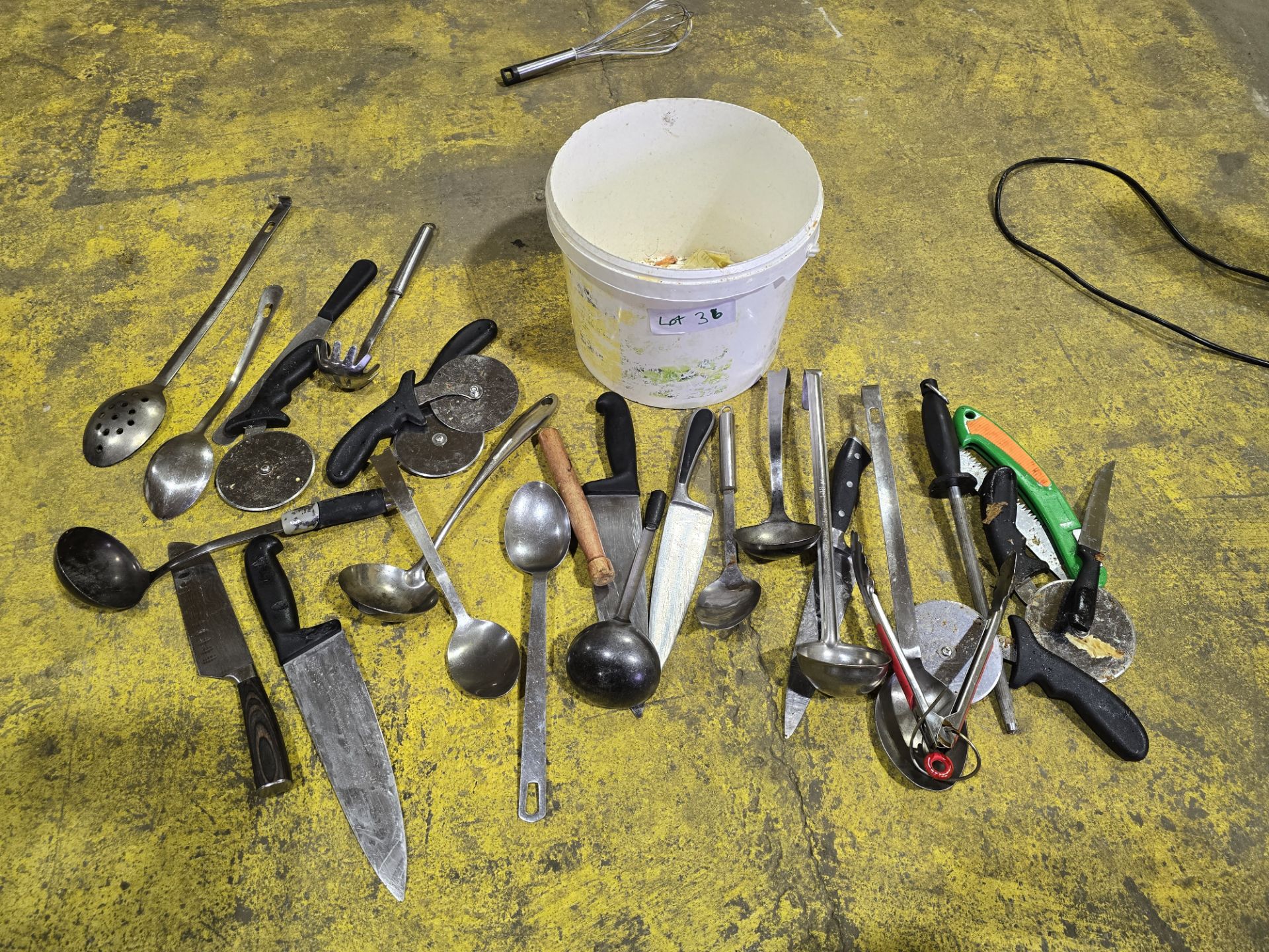 NO RESERVE Various Utensils