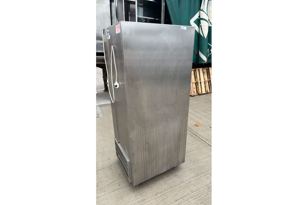 NO RESERVE Williams Refrigerator - Image 4 of 7