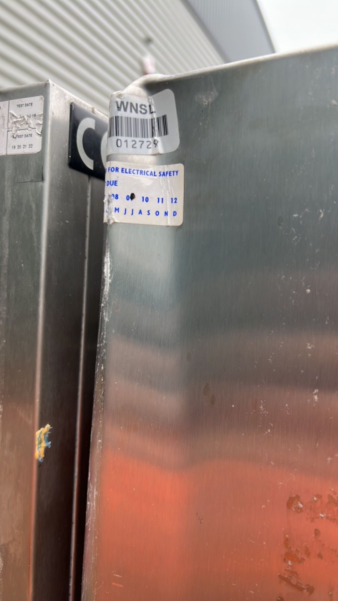 NO RESERVE Williams Refrigerator - Image 6 of 6