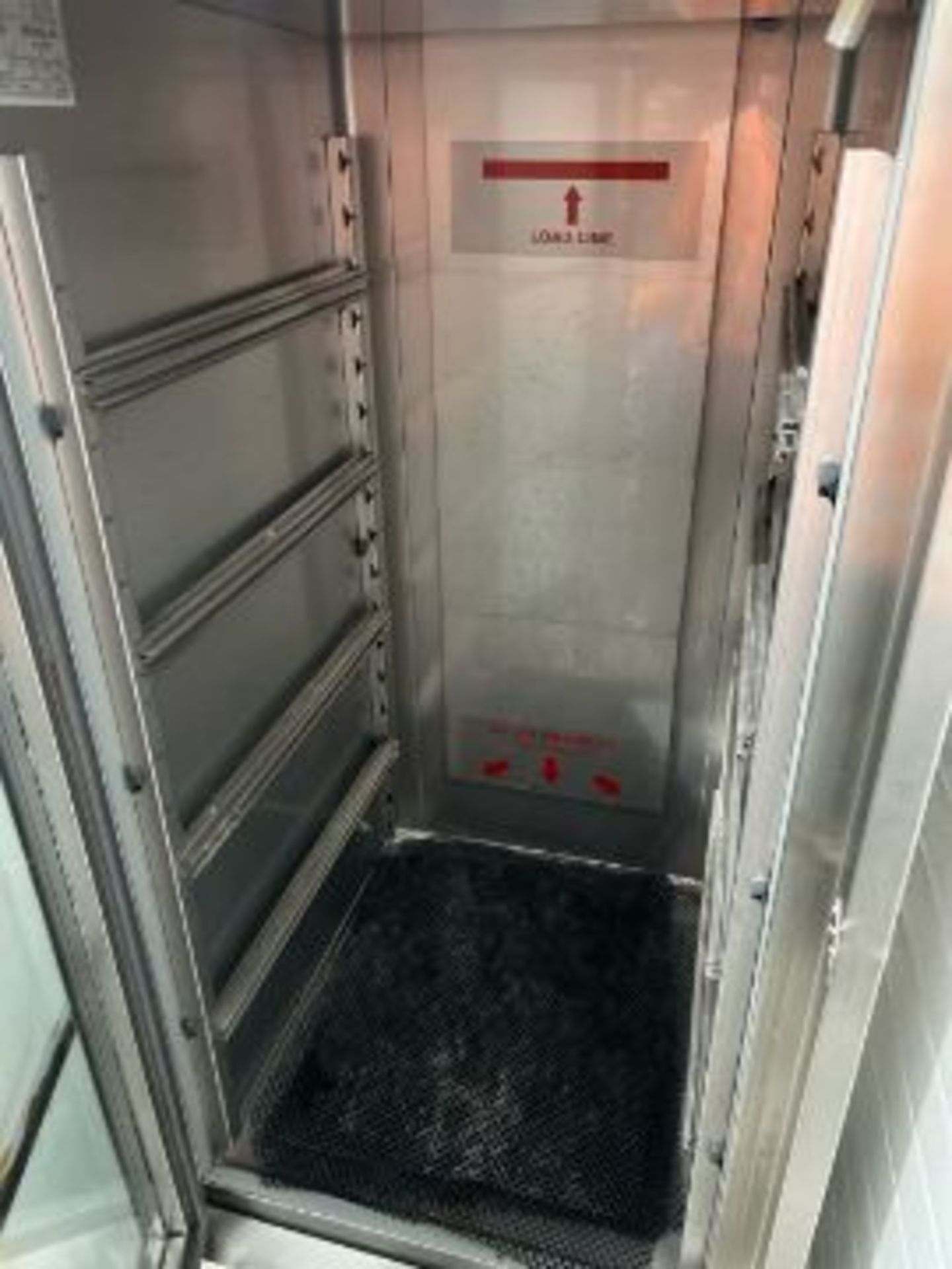 NO RESERVE Williams Refrigerator - Image 5 of 6