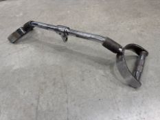 Neutral Grip Lat Pull Down