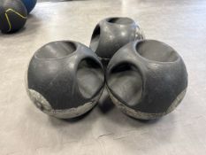 Reebok Medicine Balls x3