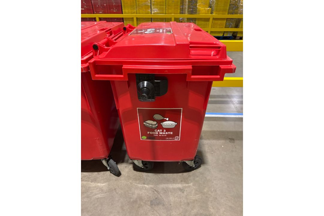 Red Plastic Waste Bins x10 - Image 4 of 6