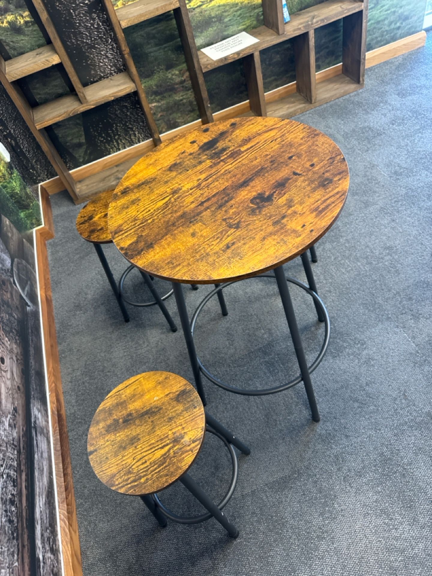 Dark wood Poseur Table and 3 Stools - Image 3 of 4