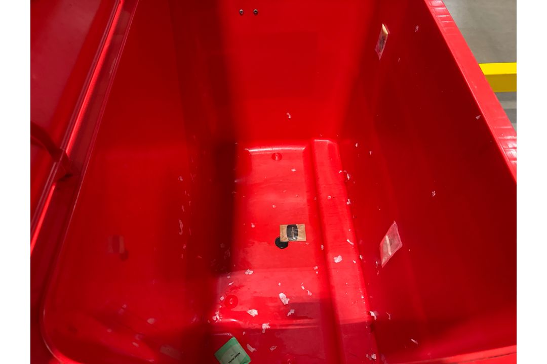 Red Plastic Waste Bins x10 - Image 5 of 6