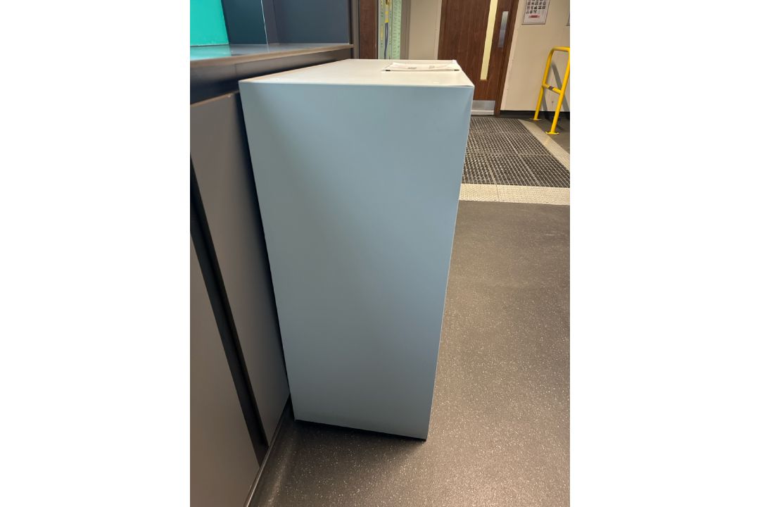 Grey Tambour Unit - Image 5 of 5