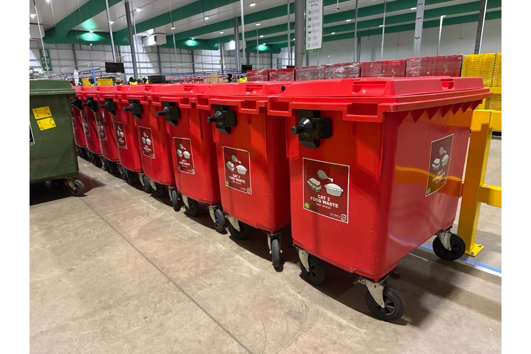 Red Plastic Waste Bins x10 - Image 1 of 6