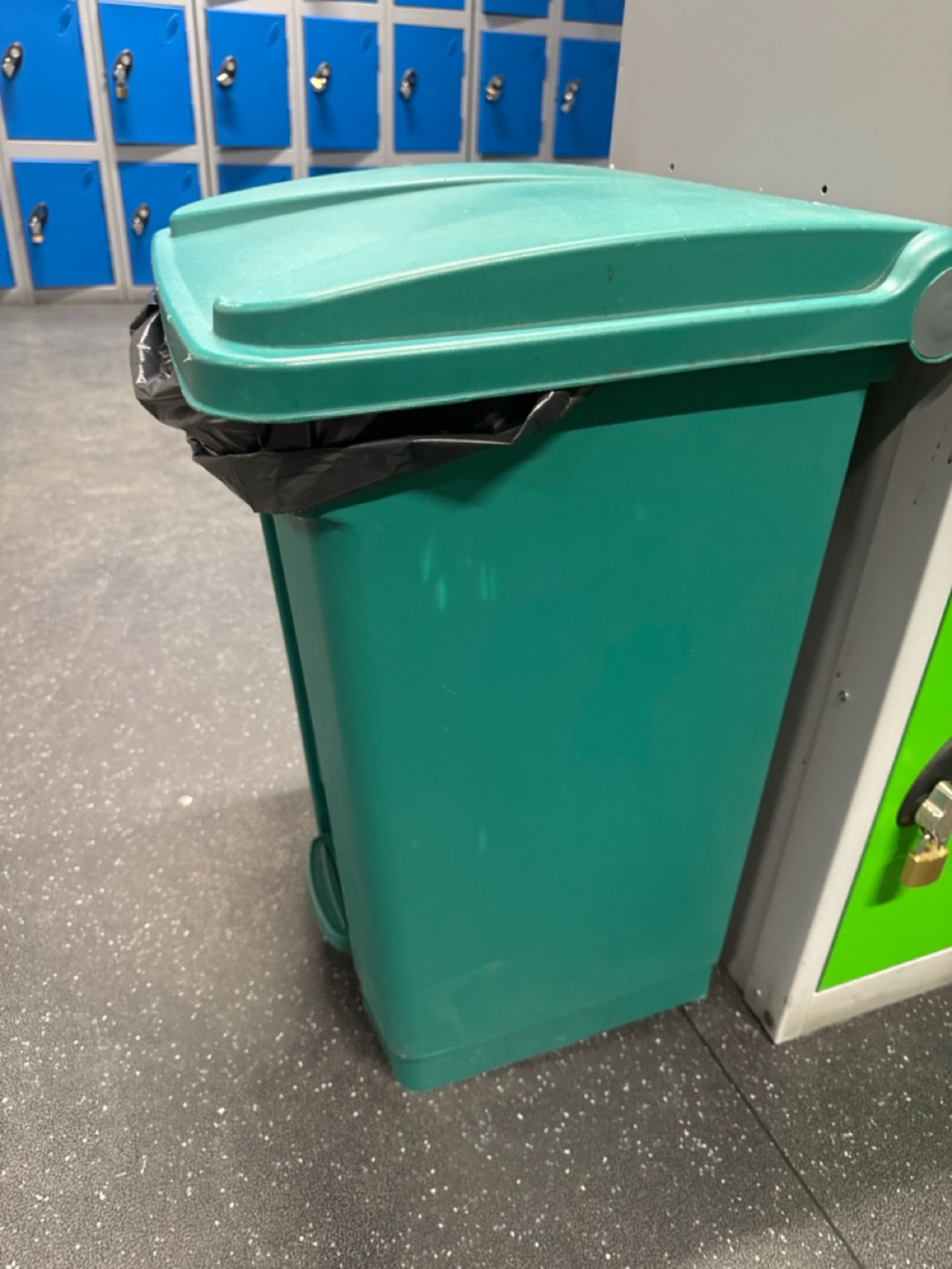 Green Plastic Bins x4 - Image 3 of 6