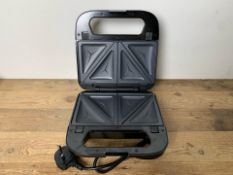 EGL 4 In 1 Snack Maker