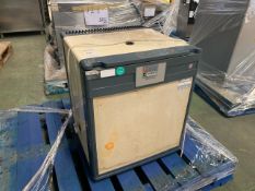 Dometic Mini Fridge - No Reserve