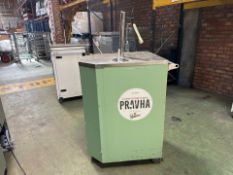 Pravha Branded Beer Buggy - No Reserve