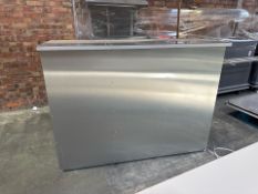 Collapsible Metal Bar Stand