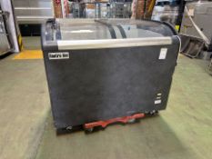 Castro-Line Freezer - No Reserve