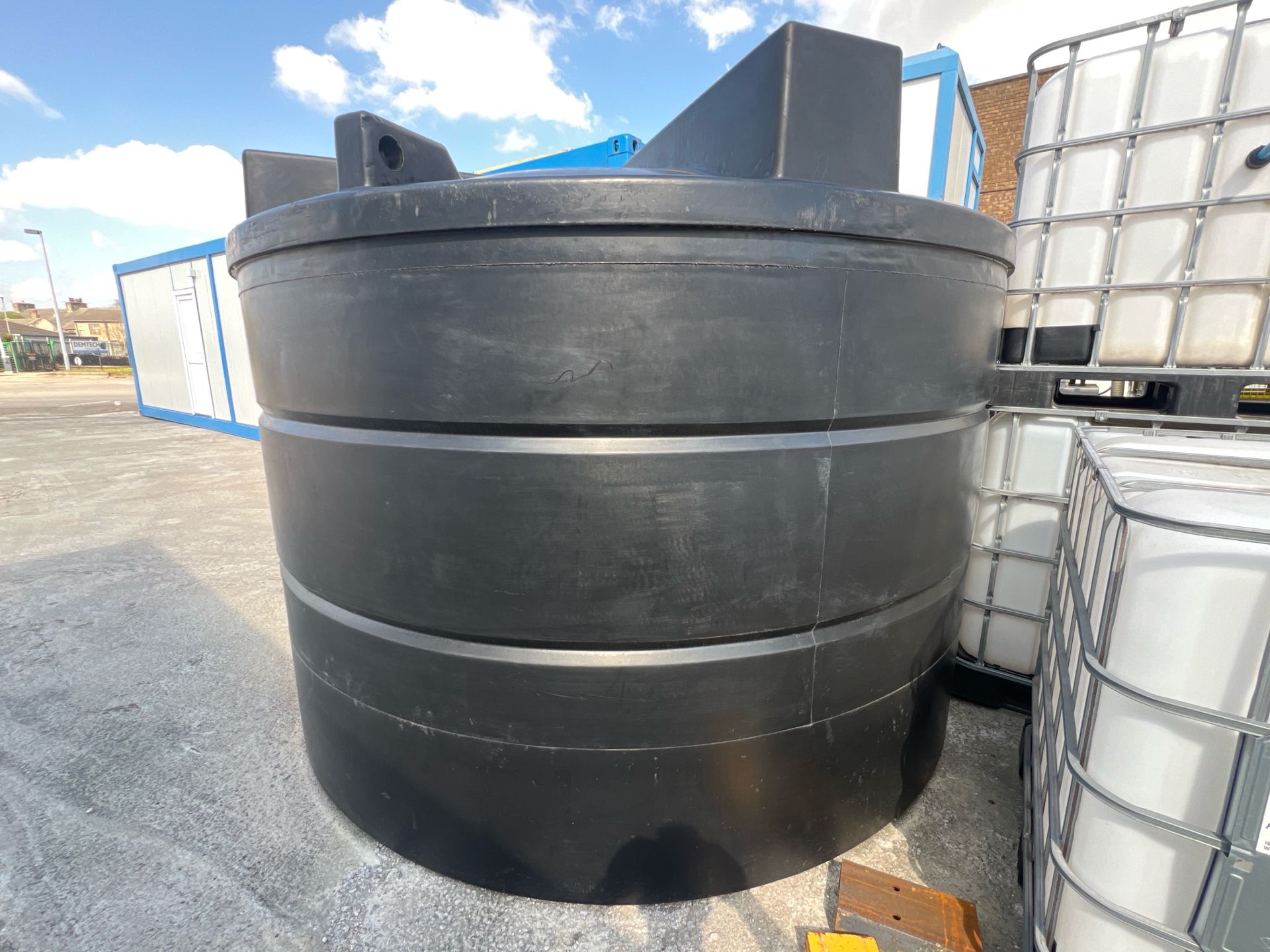 Large Black Plastic Storage Tank No Reserve - Image 3 of 4