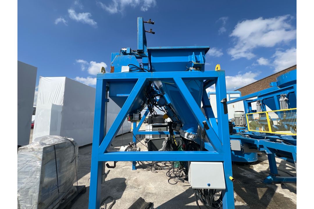 Large Industrial Hopper System No Reserve - Image 3 of 7
