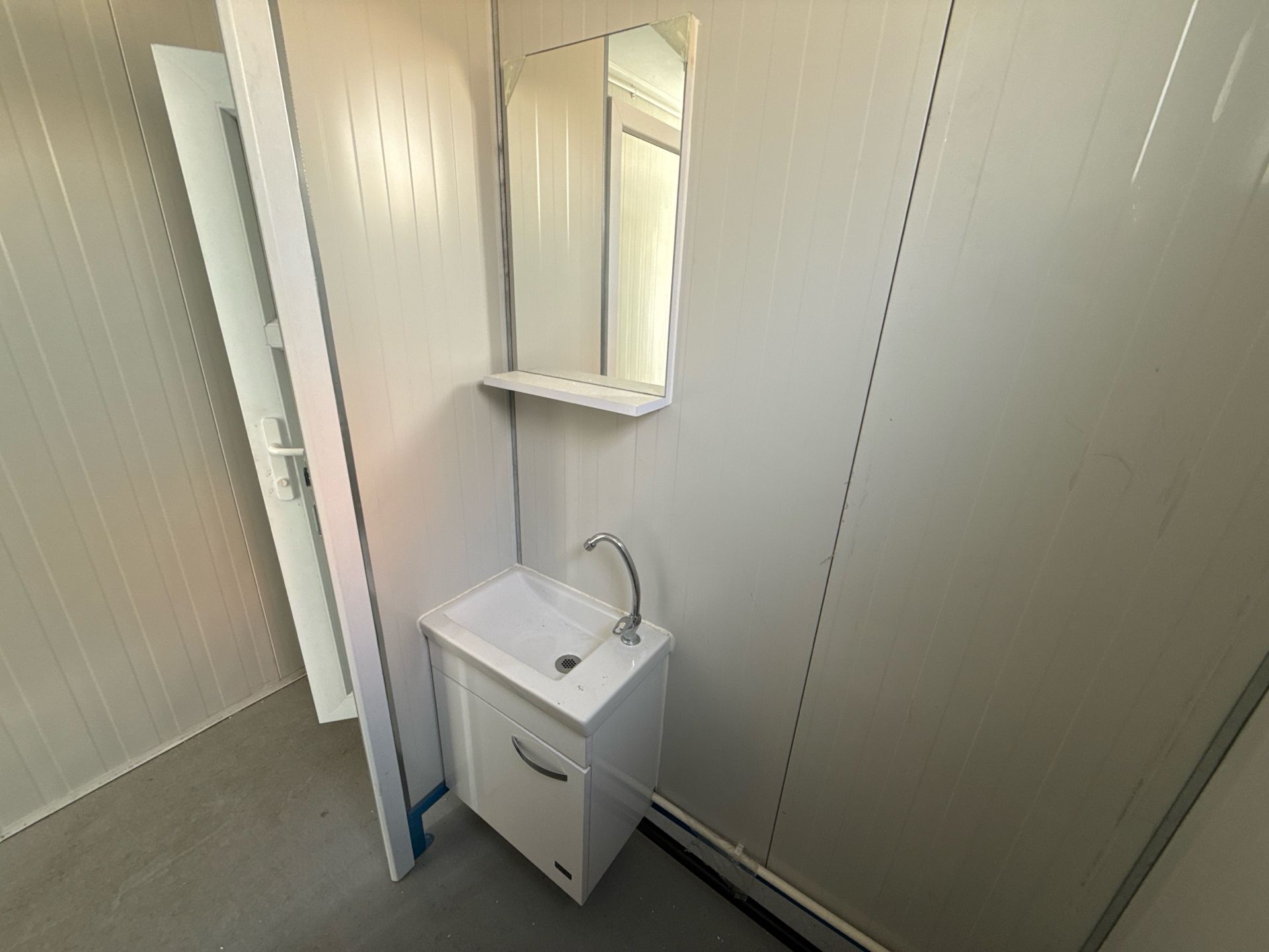 11m Pre Fabricated Building With Toilet Block No Reserve - Image 19 of 22