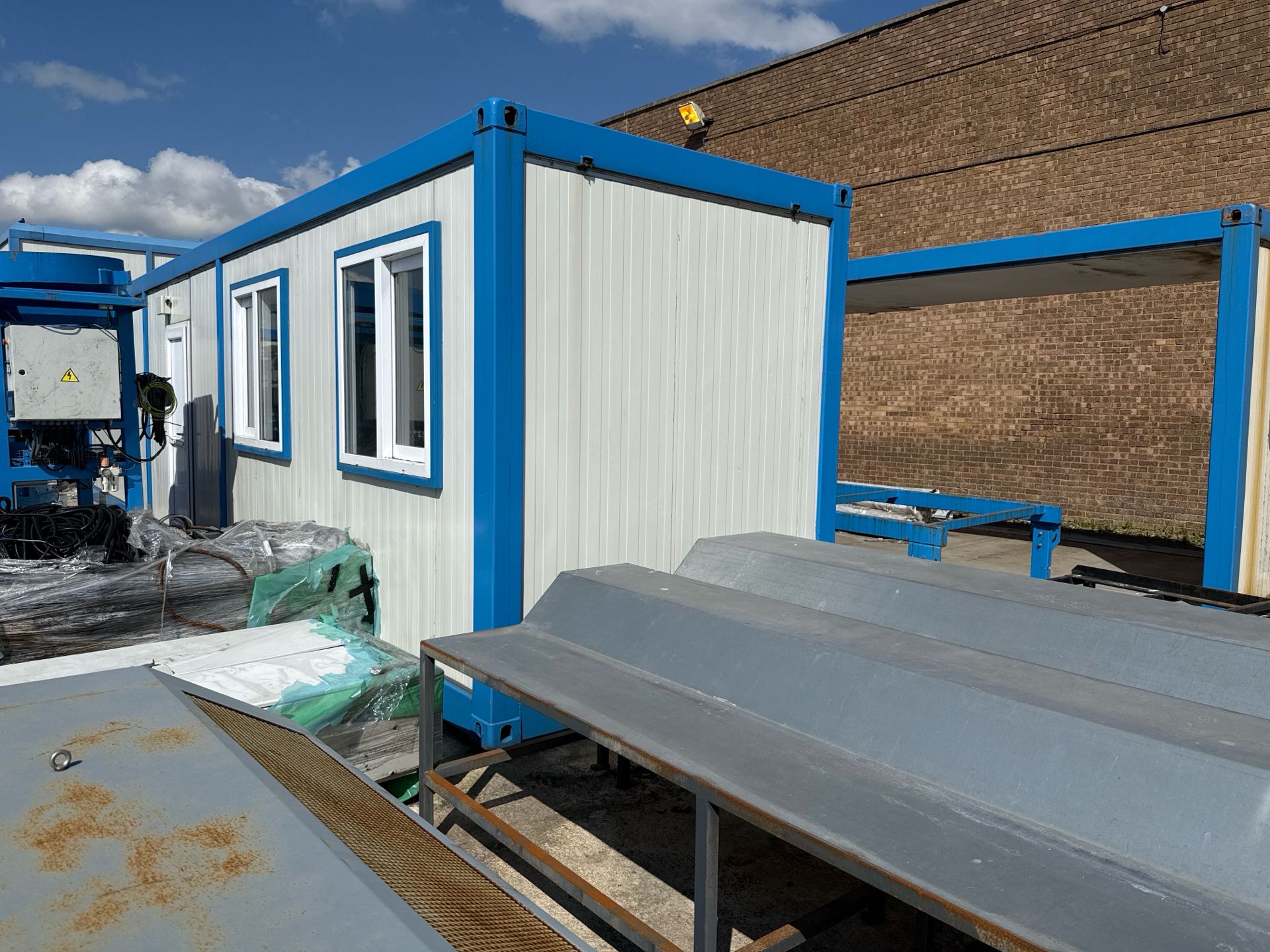 11m Pre Fabricated Building With Toilet Block No Reserve - Image 5 of 22