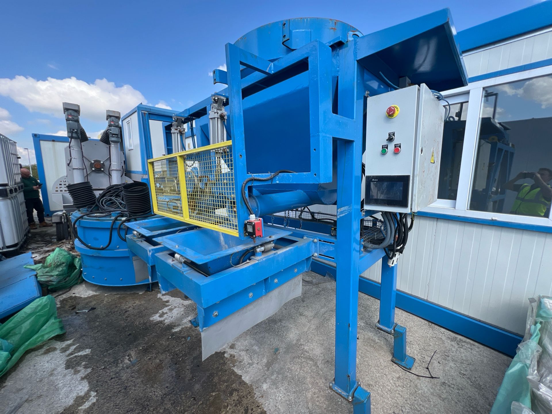 Aggregate Dosing & Weighing Station No Reserve - Image 4 of 7