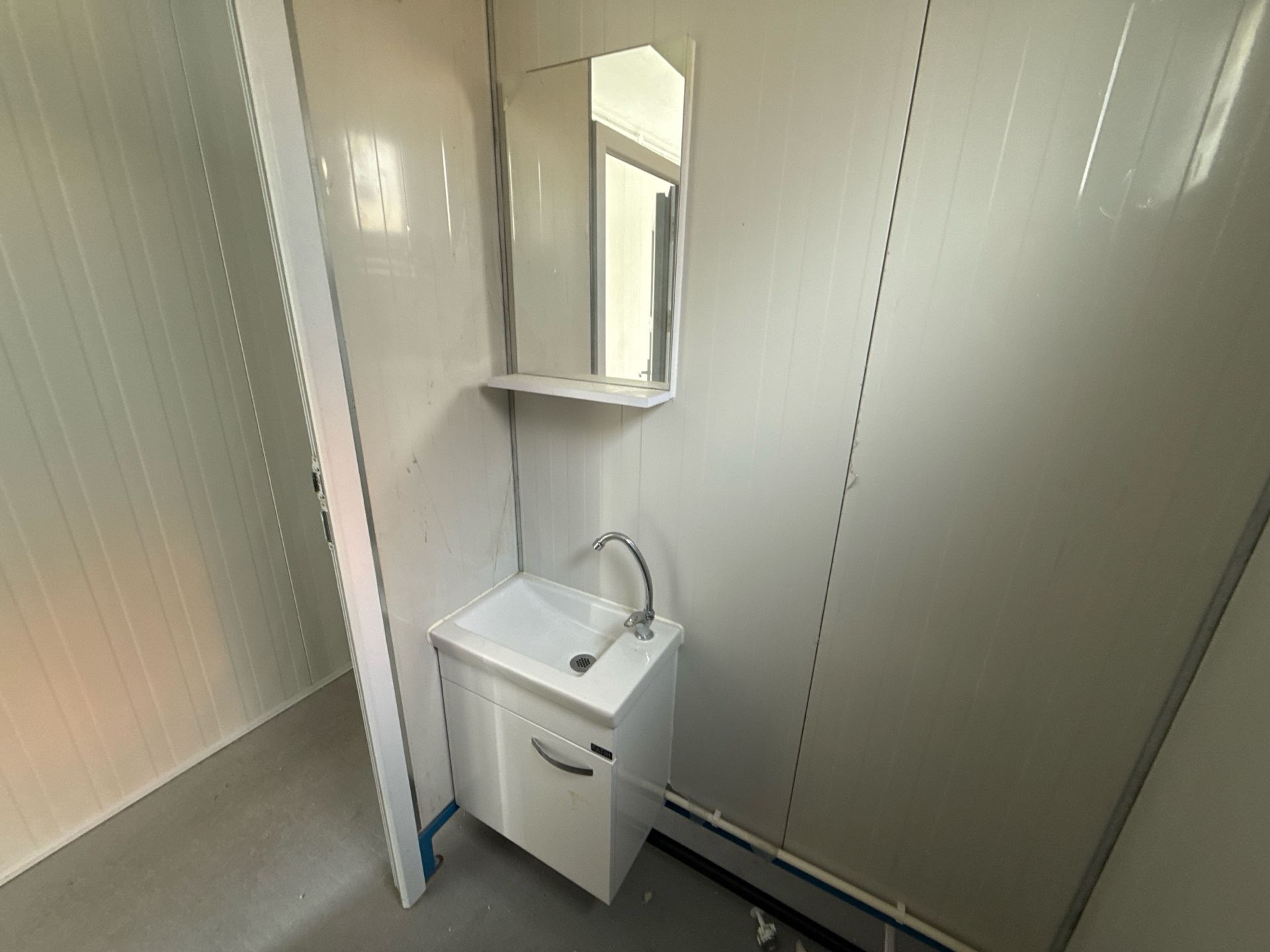 11m Pre Fabricated Building With Toilet Block No Reserve - Image 17 of 22