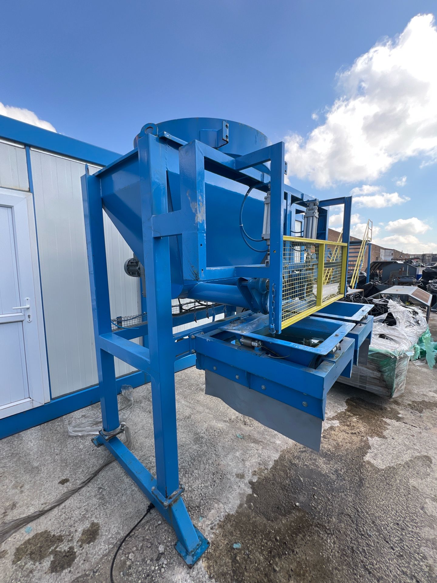 Aggregate Dosing & Weighing Station No Reserve - Image 7 of 7